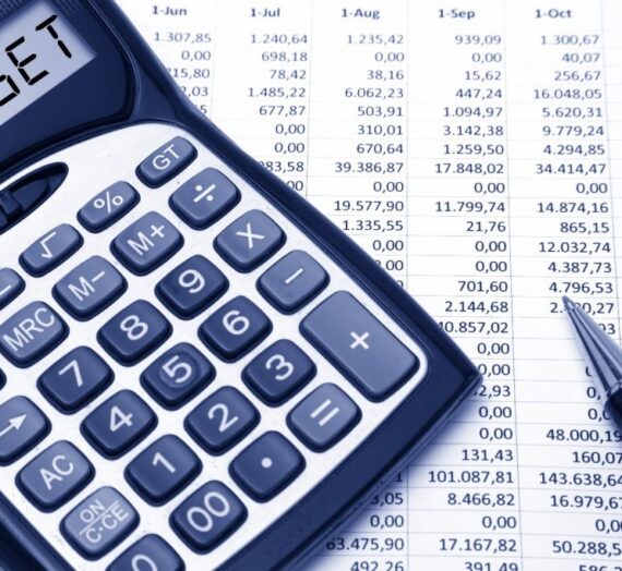 9 Tips on Setting a Budget